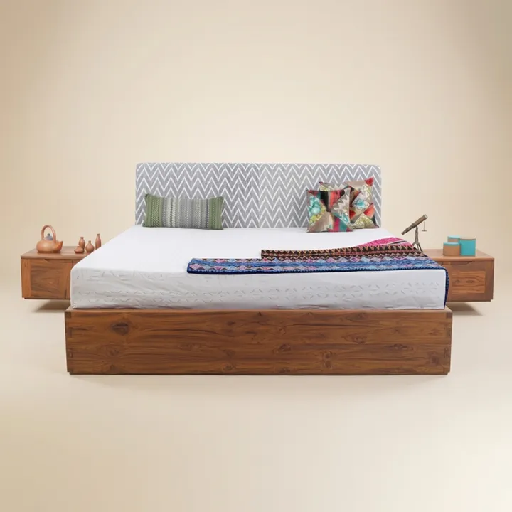 Koryto – King Size Teakwood Bed with White Chevron Print Fabric