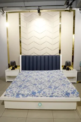 Hydraulic Deco Stripe Bed view 2